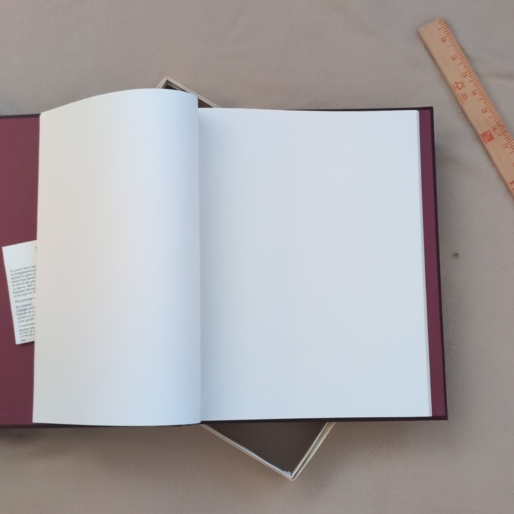Scrapbook Or Photo Album - Picture 6 of 7